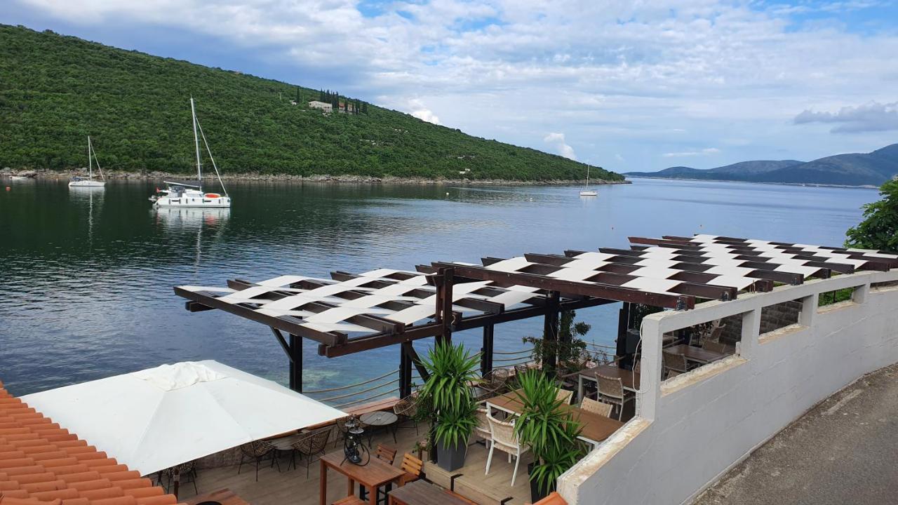 Waterfront Townhouse Sunset View With Garage Apartment Бигово Екстериор снимка